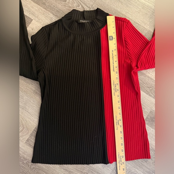 Two-Tone Ribbed Long Sleeve Top – Marc New York Andrew Marc (L) - Picture 4 of 4